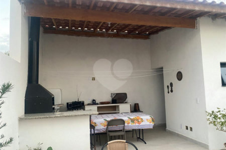 Casa à venda com 3 quartos, sendo 2 suítes, no condomínio Terras da Estância, Paulínia - SP