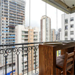 Apartamento à venda com 3 quartos, sendo 1 suíte,  em Jardim das Acácias, São Paulo, SP