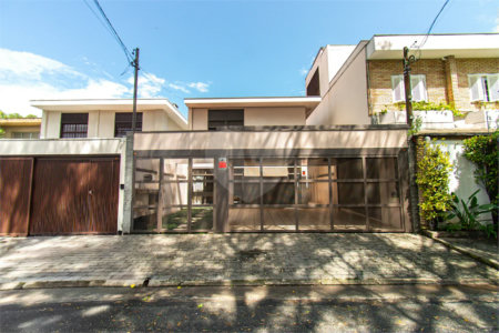 Casa à venda com 3 quartos, sendo 1 suíte, em Brooklin, São Paulo, SP