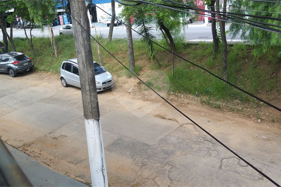 Terreno à venda com 4 quartos, sendo 1 suíte, em Parada Inglesa, São Paulo, SP