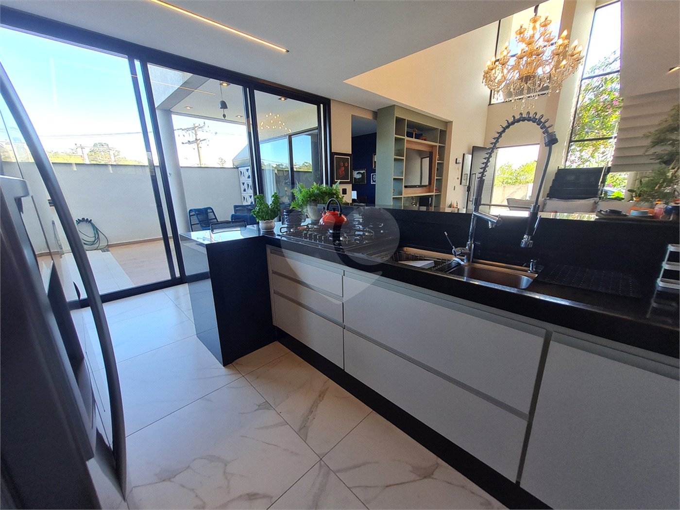Casa à venda com 3 quartos, sendo 2 suítes, no condomínio Horizontes de Sorocaba, Sorocaba - SP