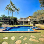 Casa à venda com 4 suítes no condomínio Jardim Mediterrâneo, Cotia - SP