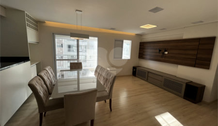 Apartamento à venda com 2 quartos, sendo 1 suíte,  em Mooca, São Paulo, SP