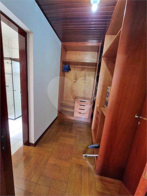 Casa à venda com 4 quartos, sendo 2 suítes, em Bosque, Vinhedo, SP