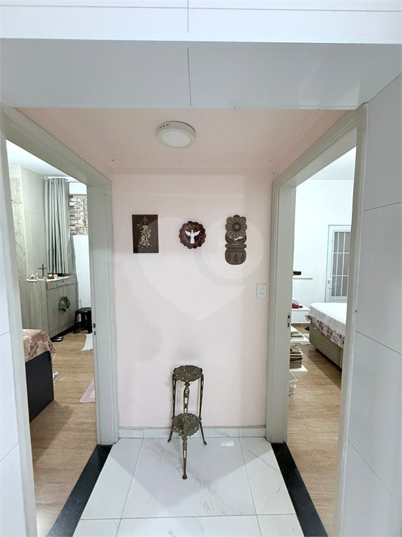 Casa à venda com 3 quartos, sendo 1 suíte, em Chora Menino, São Paulo, SP