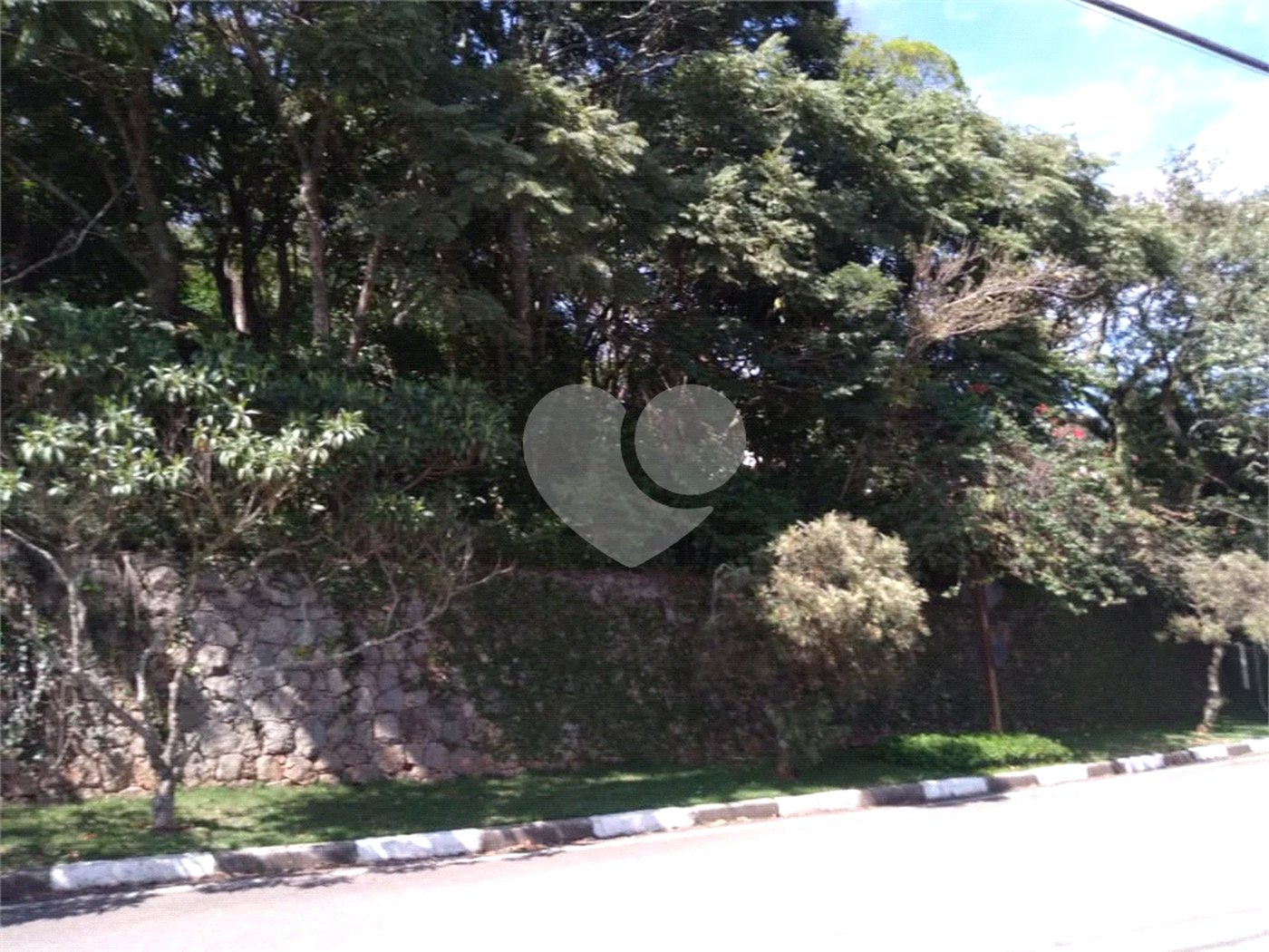 Terreno à venda no condomínio Cantareira, Mairiporã - SP