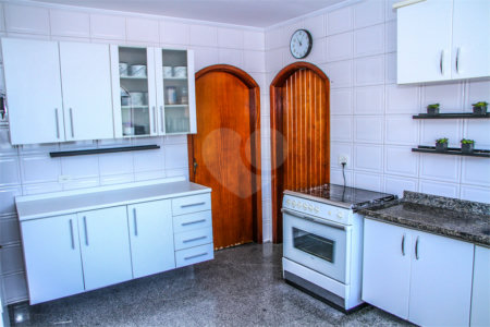 Casa à venda ou para alugar com 4 quartos, sendo 2 suítes, em Vila Santa Catarina, São Paulo, SP