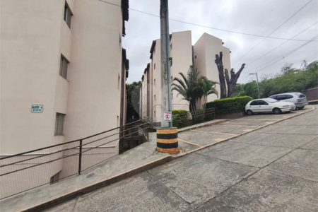 Casa à venda com 2 quartos no condomínio Dora, Guarulhos - SP