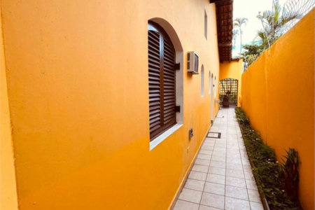 Casa com 6 dormitórios à venda, 300 m² por R$ 680.000,00 - Balneário Cidade Atlântica - Guarujá/SP