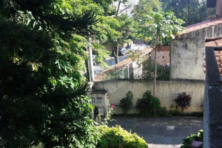 Casa à venda com 3 quartos, sendo 1 suíte, em Butantã, São Paulo, SP