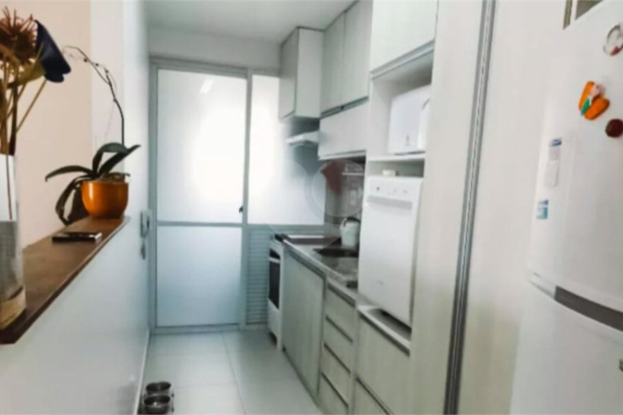 Apartamento à venda com 3 quartos, sendo 1 suíte, em Bom Retiro, São Paulo, SP