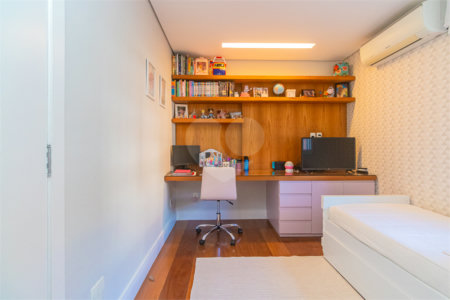 Apartamento à venda com 3 suítes em Alto da Boa Vista, São Paulo, SP