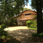 Casa à venda com 5 quartos, sendo 3 suítes, no condomínio Recanto das Flores, Indaiatuba - SP