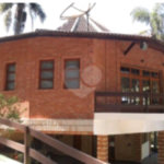 Sobrado à venda ou para alugar com 4 suítes em Serra da Cantareira, Mairiporã, SP