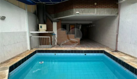 Sobrado à venda com 3 quartos, sendo 1 suíte,  em City Recanto Anastácio, São Paulo, SP
