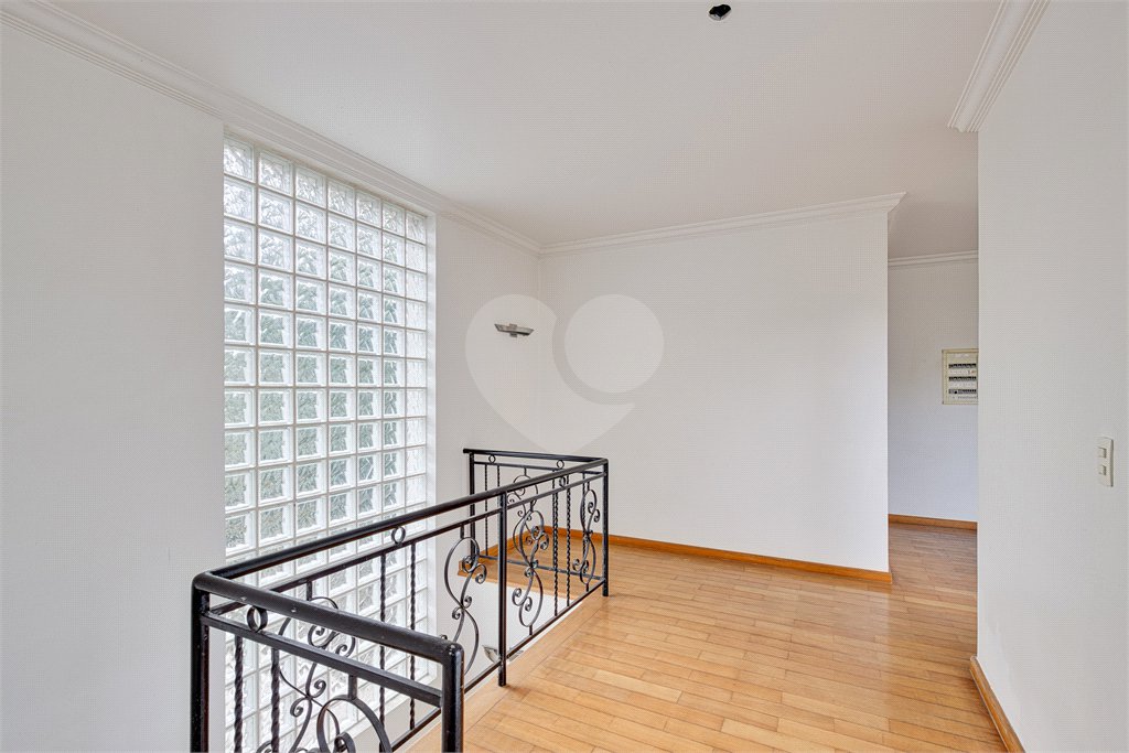 Casa à venda com 4 suítes no condomínio Solar Andaluz, São Paulo - SP