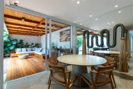 Casa à venda com 3 suítes no condomínio Modernne, São Paulo - SP