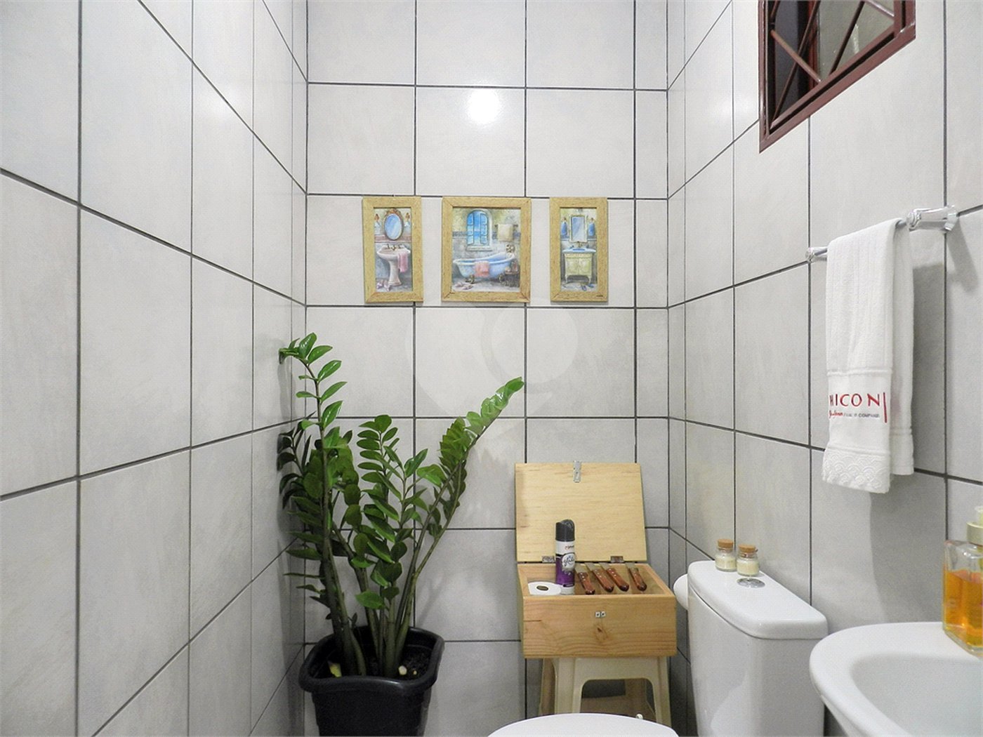 Sobrado à venda com 4 quartos, sendo 3 suítes, em Jardim Paulistano, Ribeirão Preto, SP