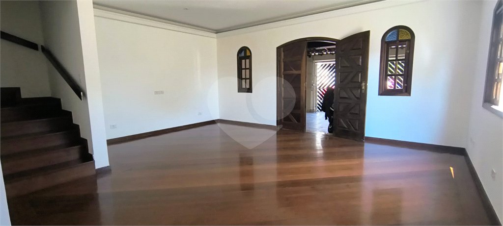 Sobrado à venda com 3 quartos, sendo 2 suítes, em Jardim Ivana, São Paulo, SP