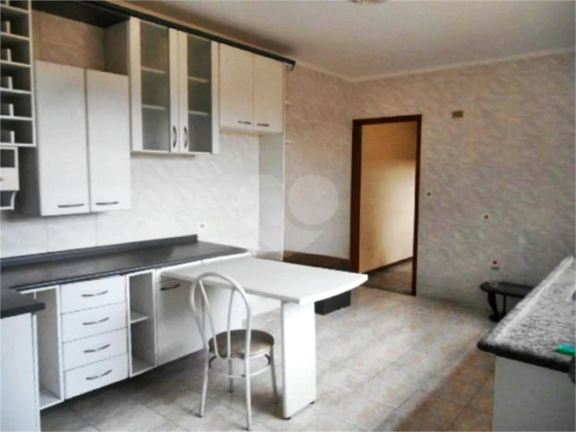 Sobrado à venda com 3 quartos, sendo 1 suíte,  em Santa Terezinha, São Paulo, SP