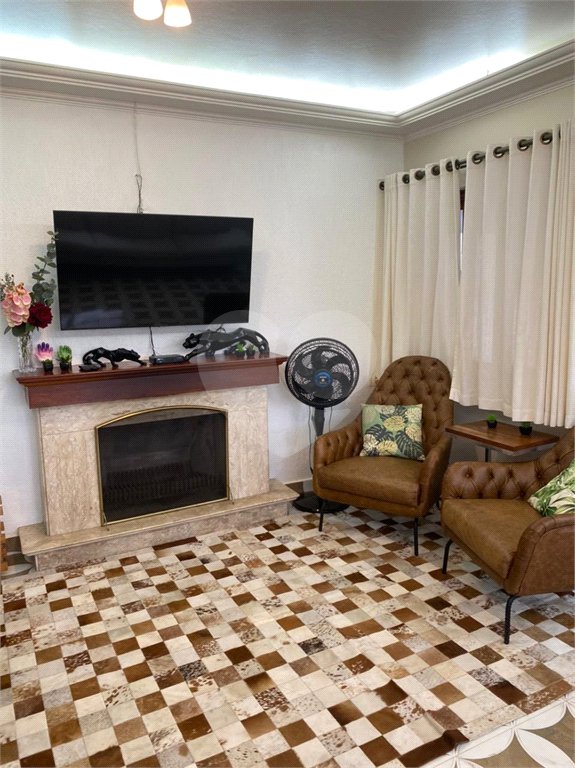 Casa à venda com 7 suítes no condomínio Capela do Barreiro, Itatiba - SP