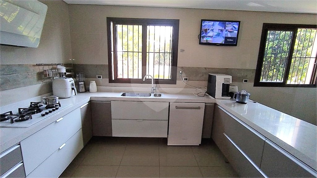 Chácara à venda com 6 quartos, sendo 4 suítes,  em Pinheirinho, Vinhedo, SP