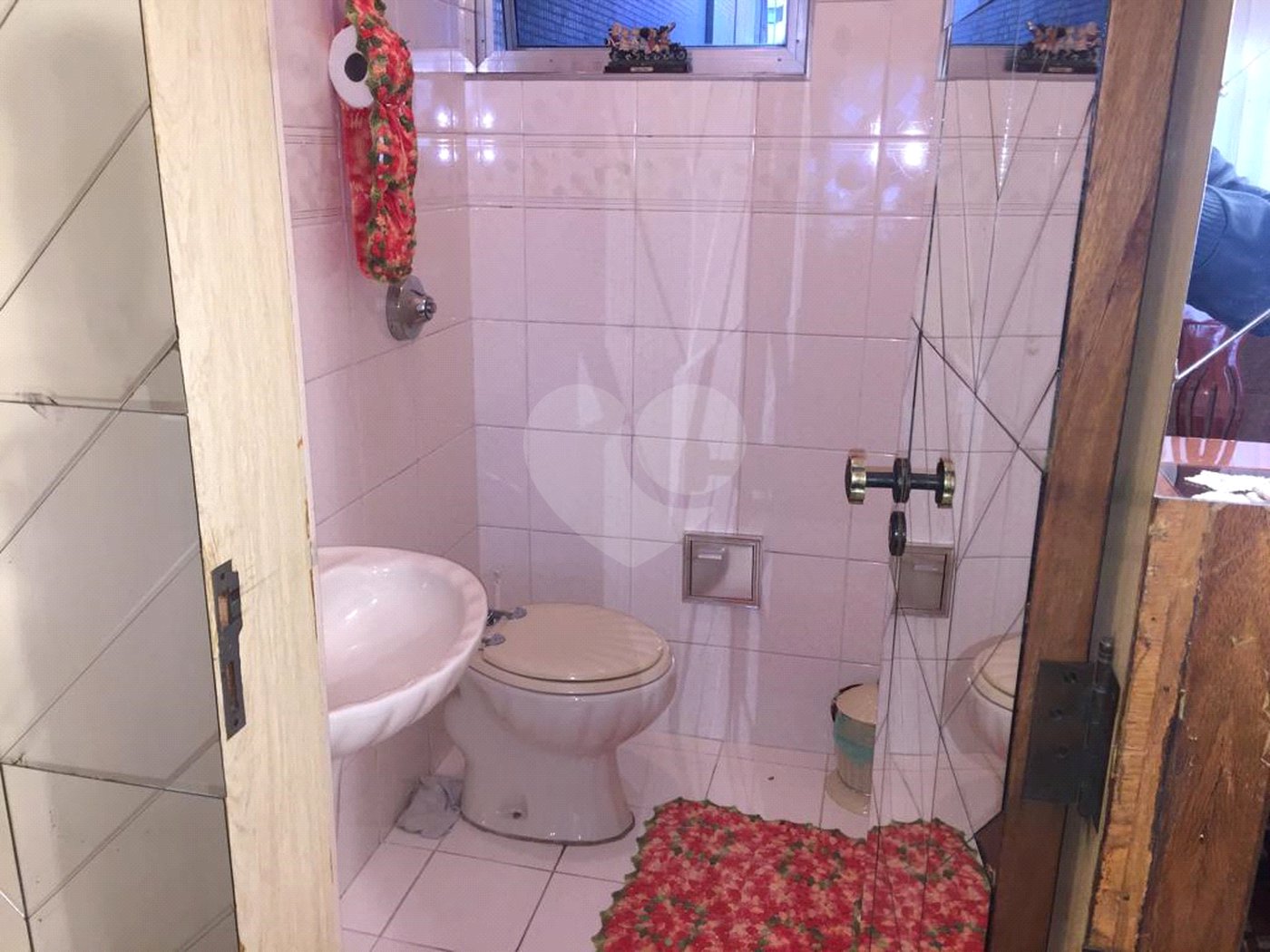 Sobrado à venda ou para alugar com 3 quartos, sendo 1 suíte, em Anália Franco, São Paulo, SP