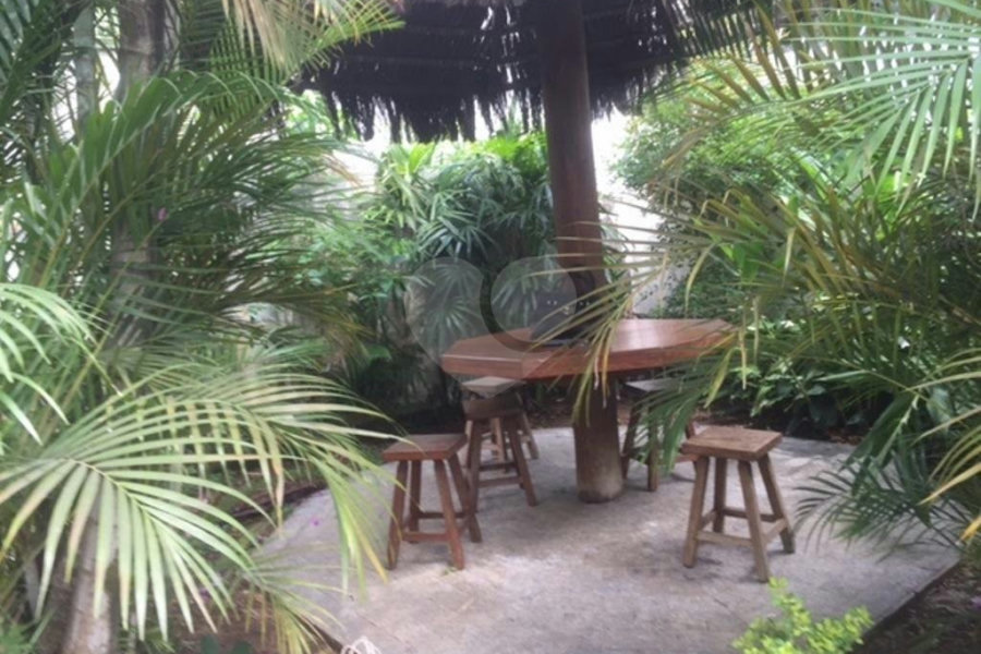 Sobrado à venda com 4 suítes em Tremembé, São Paulo, SP