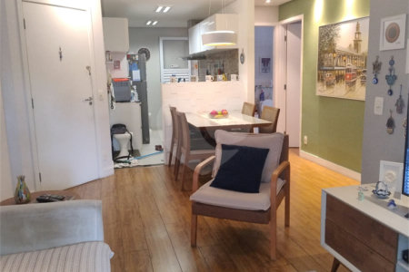 Apartamento à venda com 2 quartos, sendo 1 suíte, em Vila Pompéia, São Paulo, SP