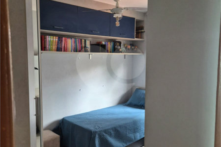 Sobrado à venda com 2 quartos, sendo 1 suíte, em Vila Nivi, São Paulo, SP