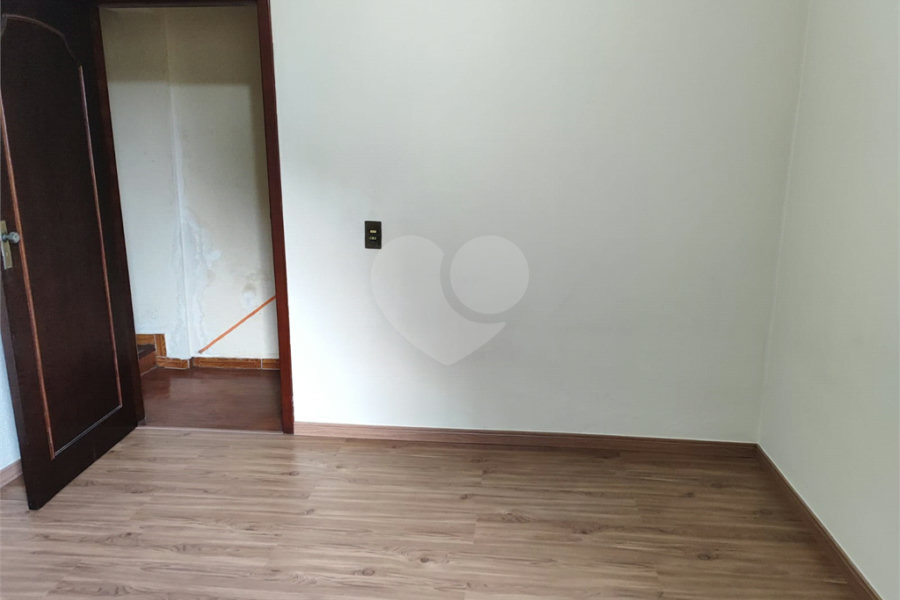 Sobrado à venda com 4 quartos, sendo 1 suíte,  em Saúde, São Paulo, SP