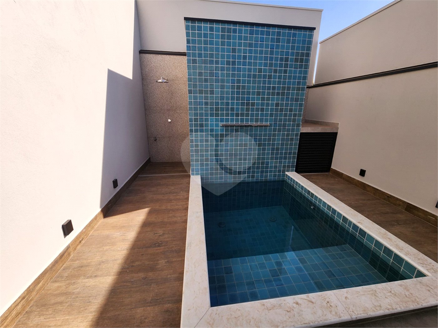 Casa à venda com 3 suítes no condomínio Residencial Viena, Indaiatuba - SP