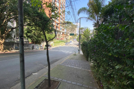 Apartamento à venda com 3 quartos, sendo 1 suíte, em Cerqueira César, São Paulo, SP