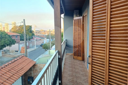 Sobrado à venda com 3 quartos, sendo 1 suíte, em Jardim Regina, Indaiatuba, SP