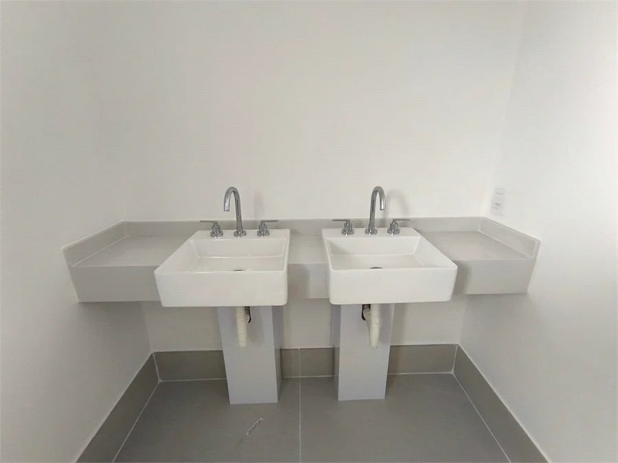 Apartamento à venda ou para alugar com 3 suítes em Água Branca, São Paulo, SP