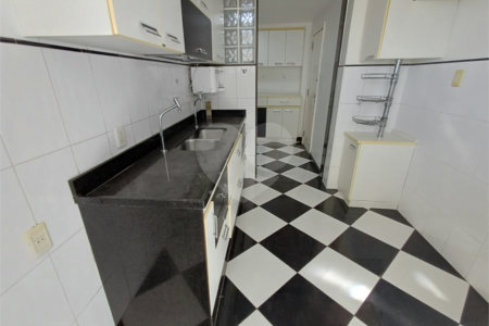 Apartamento à venda com 4 quartos, sendo 1 suíte, em Tijuca, Rio de Janeiro, RJ