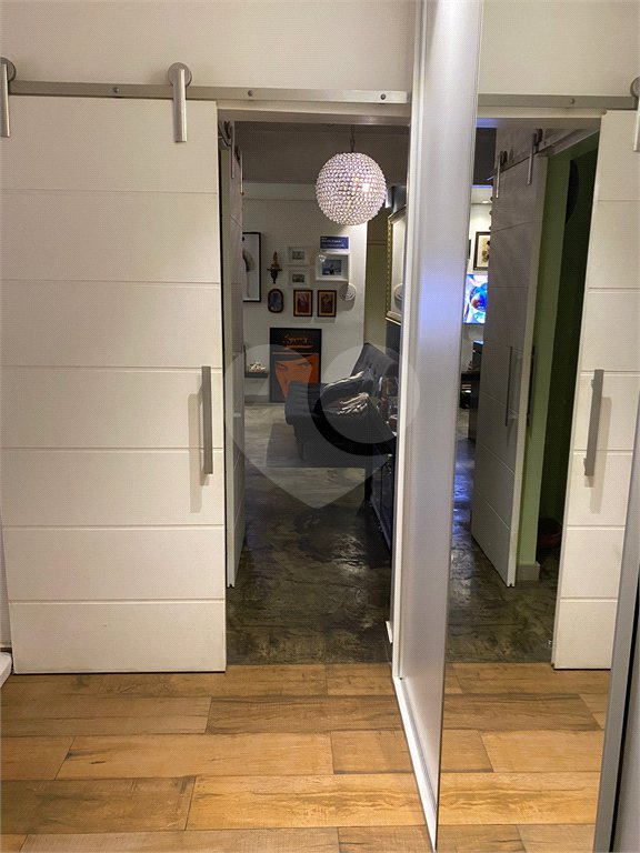 Apartamento à venda com 1 suíte em República, São Paulo, SP