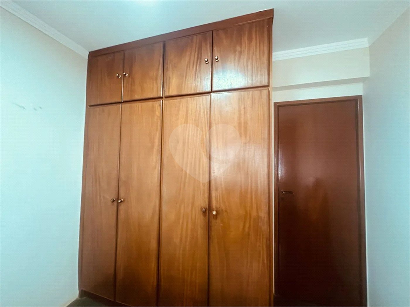 Apartamento à venda com 3 quartos, sendo 1 suíte, no Centro, Ribeirão Preto, SP