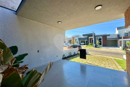 Casa à venda com 3 quartos, sendo 1 suíte, no condomínio Park Gran Reserve, Indaiatuba - SP
