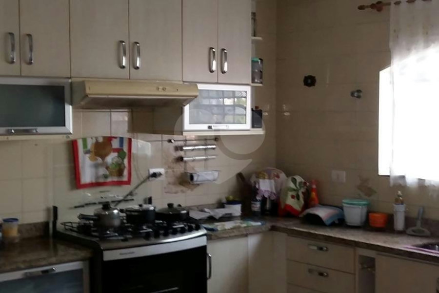 Sobrado à venda com 4 quartos, sendo 2 suítes, em Tremembé, São Paulo, SP