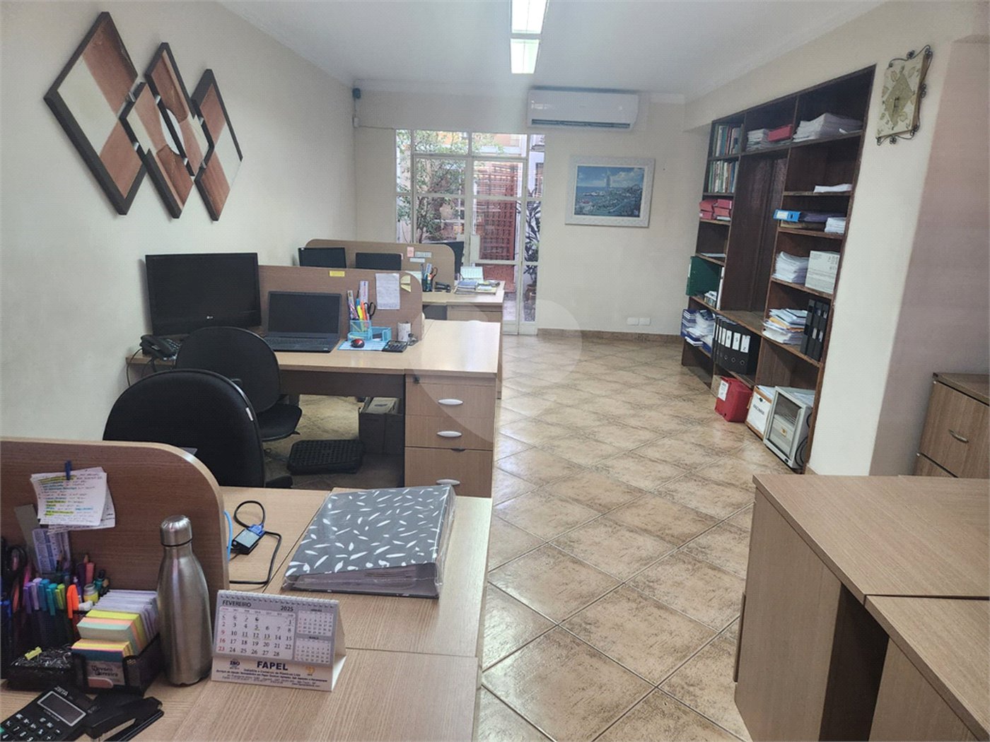 Sobrado à venda com 4 quartos, sendo 1 suíte, em Água Branca, São Paulo, SP