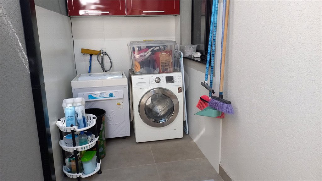 Casa à venda com 3 suítes no condomínio Residencial Marchant Buarque, Atibaia - SP