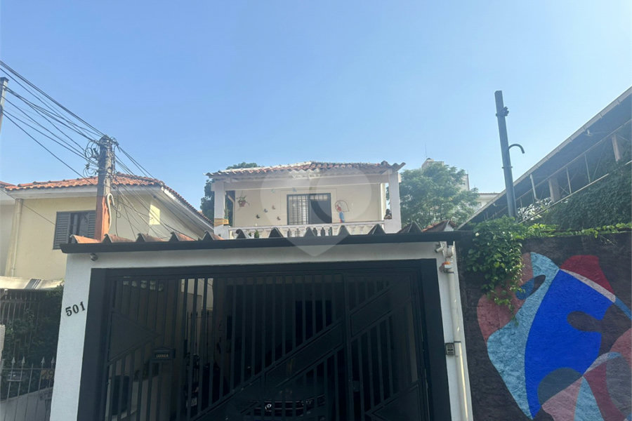 Sobrado à venda com 4 quartos, sendo 2 suítes, em Santana, São Paulo, SP