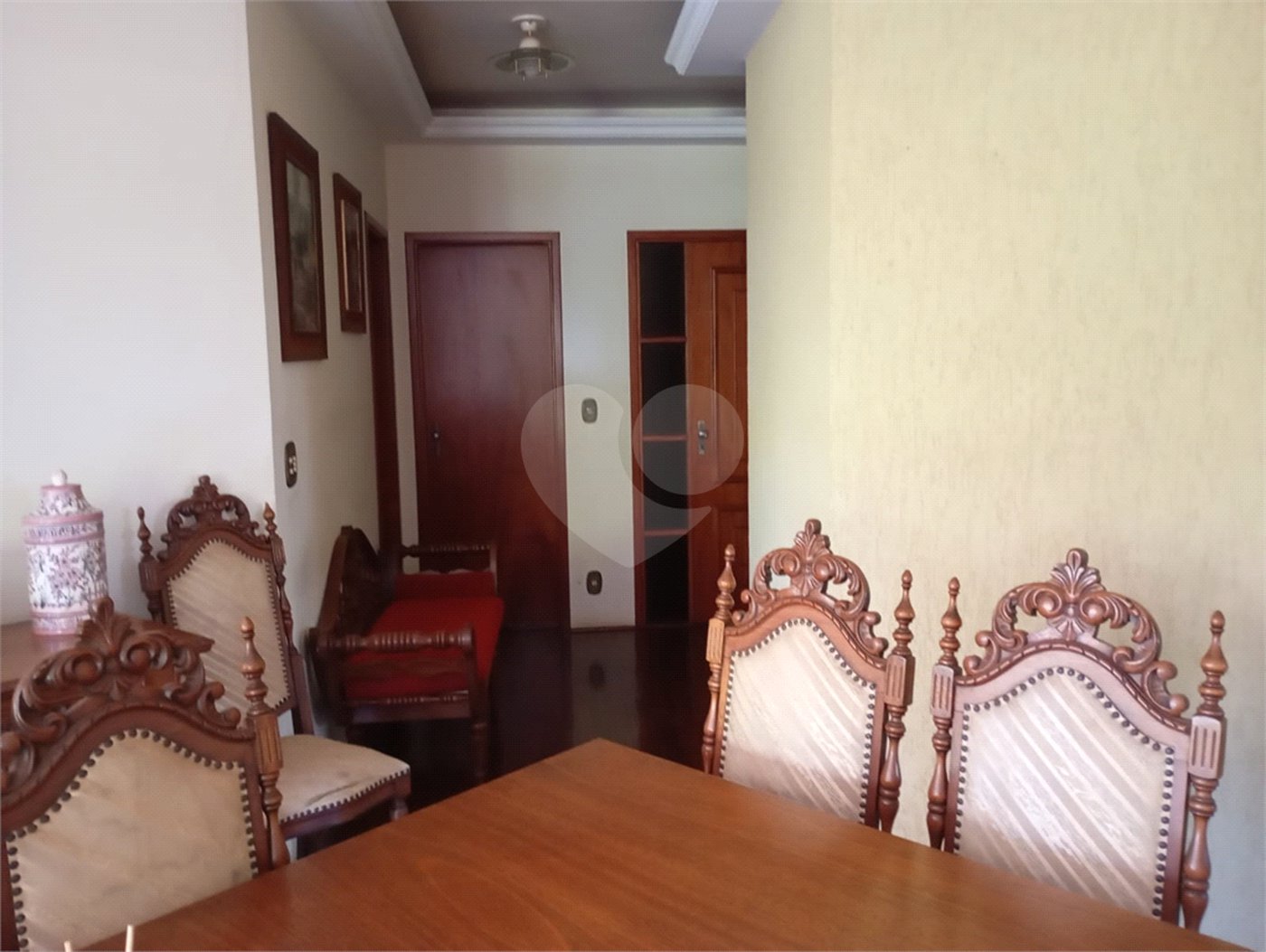 Apartamento à venda com 3 quartos, sendo 1 suíte, no Centro, Araraquara, SP