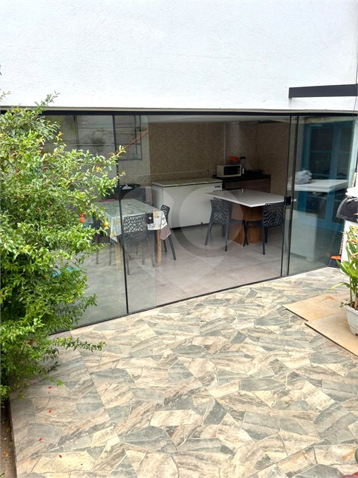 Sobrado à venda ou para alugar com 4 quartos, sendo 2 suítes, em Jardim Brasil, Atibaia, SP