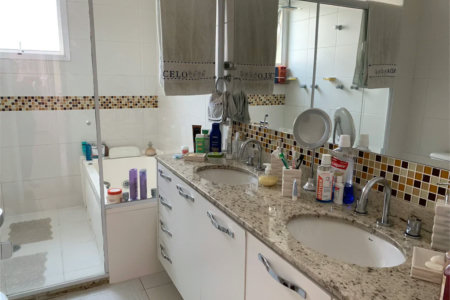 Apartamento à venda com 4 quartos, sendo 3 suítes, em Vila Andrade, São Paulo, SP