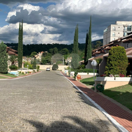 Casa à venda com 5 suítes no condomínio Jardim São Felipe, Atibaia - SP