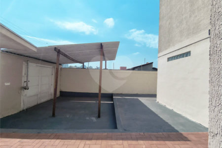 Casa com Suíte Master, Closet, Piscina e Espaço Gourmet Próxima ao Parque Ecológico- 03 quartos -com quintal