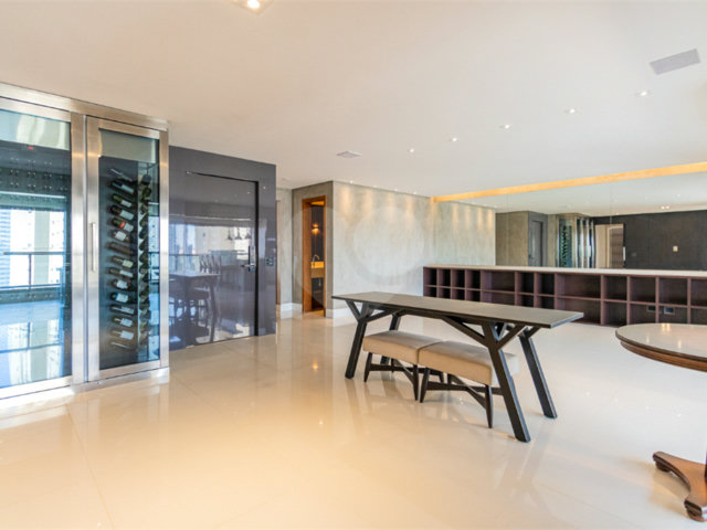 Apartamento à venda com 3 suítes em Granja Julieta, São Paulo, SP