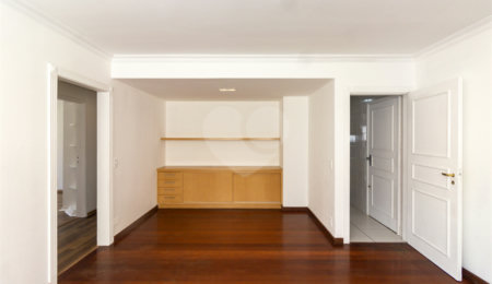 Apartamento à venda ou para alugar com 3 quartos, sendo 1 suíte, em Campo Belo, São Paulo, SP
